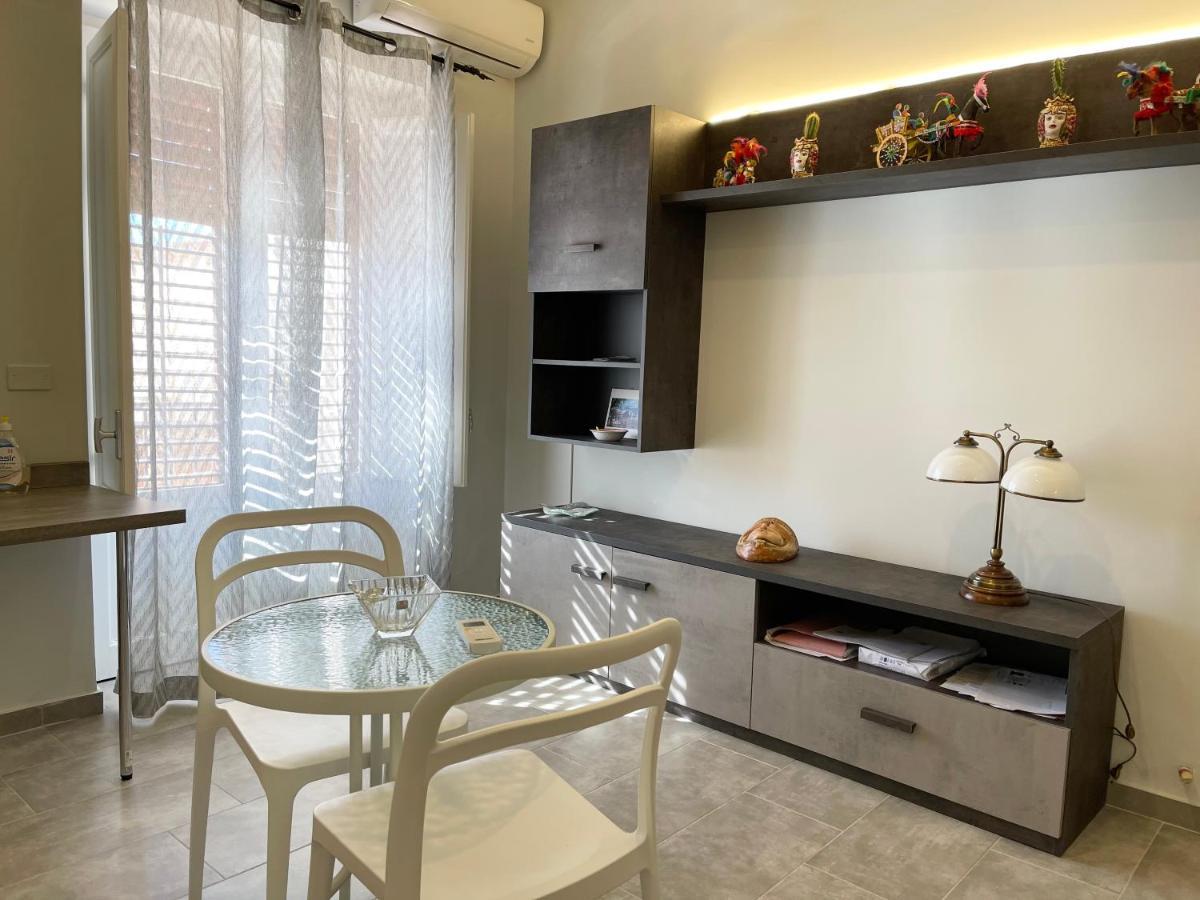 B&B Antichi Cortili Терміні-Імерезе Екстер'єр фото