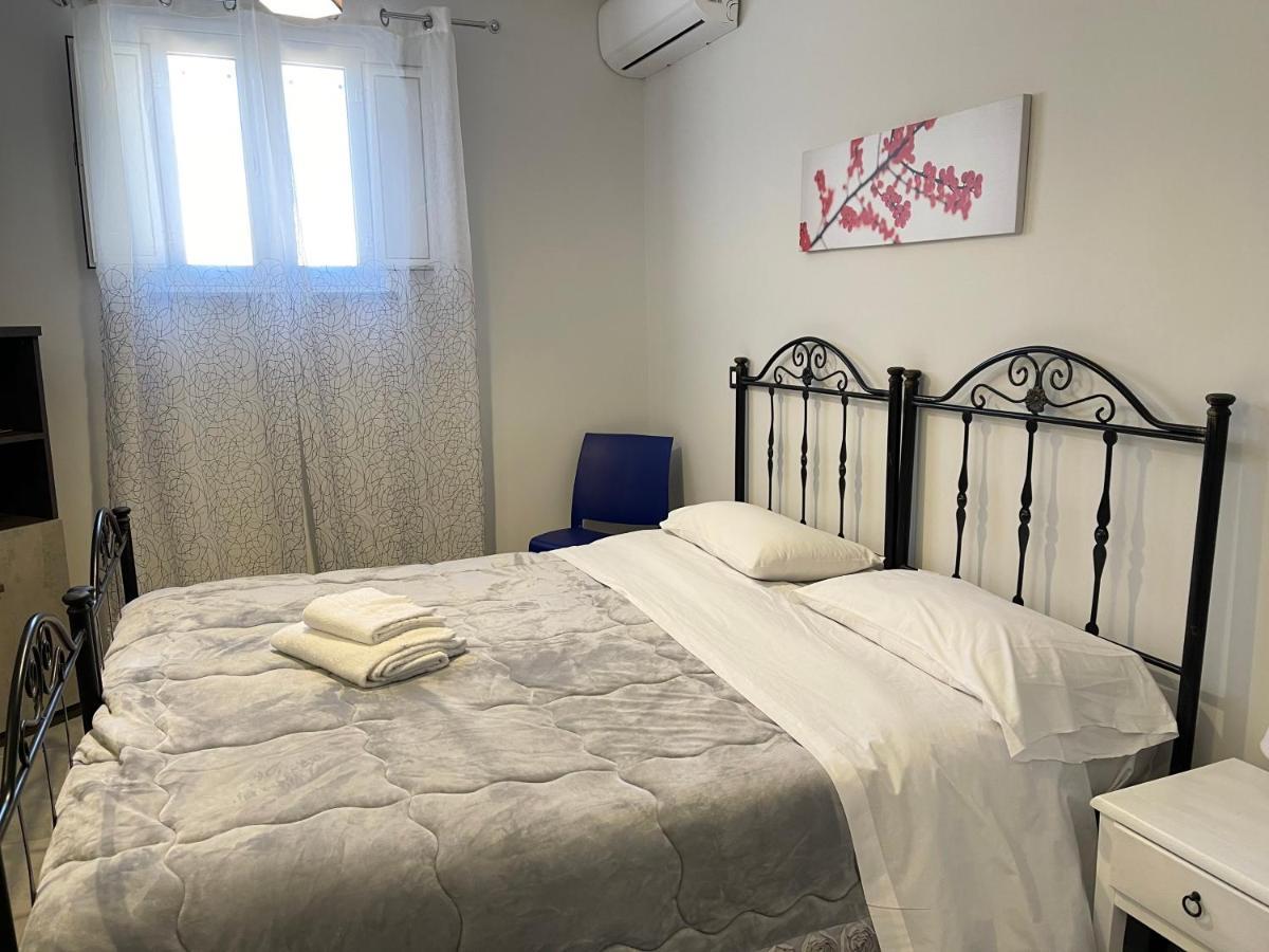 B&B Antichi Cortili Терміні-Імерезе Екстер'єр фото